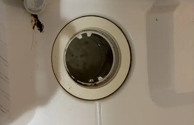 東近江市蒲生の洗濯機排水口の詰まり逆流施工事例写真