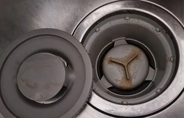 彦根市平田町のキッチン排水の詰まり固着施工事例写真