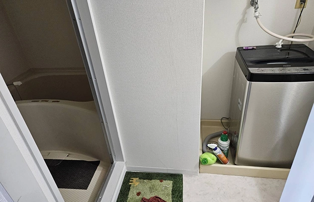 甲賀市甲南町の洗濯機排水の詰まり逆流施工事例写真