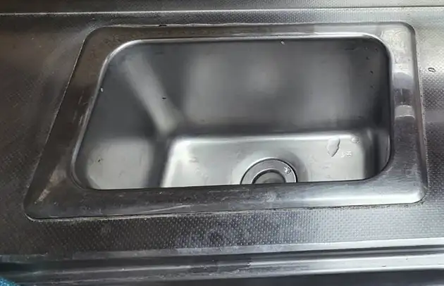 米原市顔戸のキッチン排水の詰まり固着施工事例写真