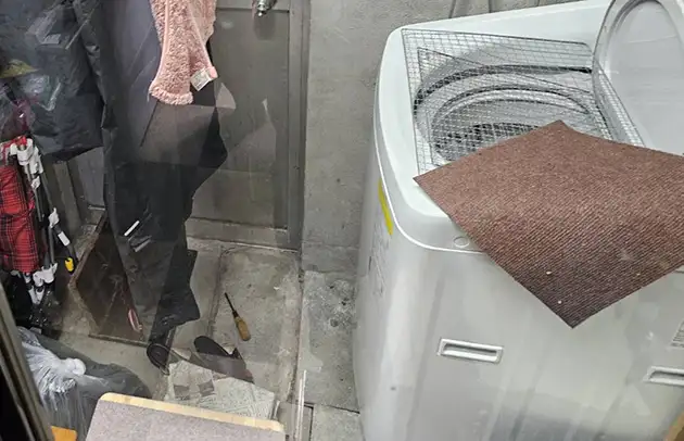 米原市柏原の洗濯機排水の詰まり逆流施工事例写真