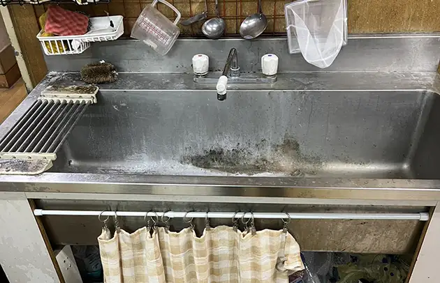 守山市水保町のキッチンの流れが悪い排水詰まり施工事例写真