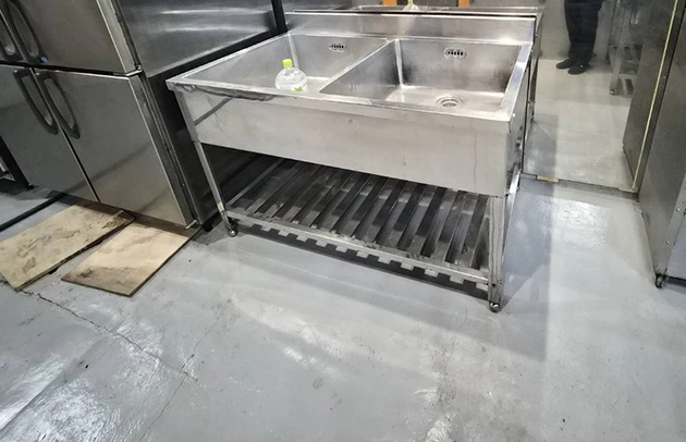 東近江市の店舗床の排水つまり施工事例写真