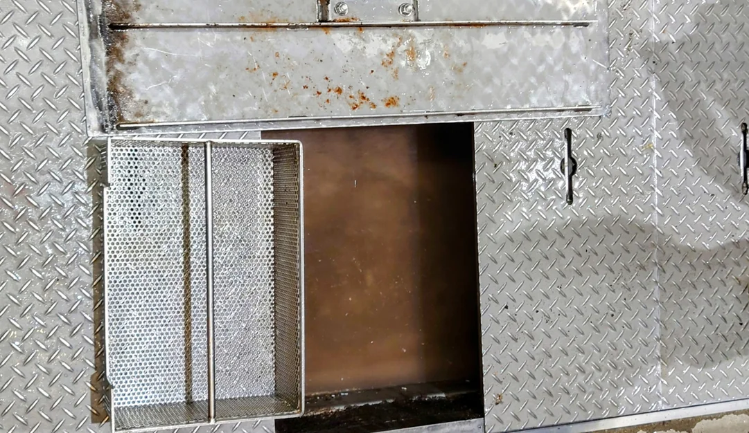 厨房の床排水口