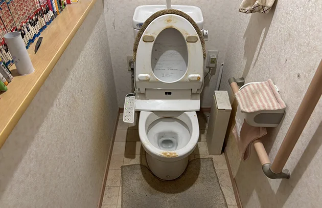 彦根市の紙詰まりを起こしたトイレ