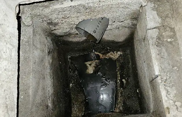 彦根市高宮町の悪臭と詰まりを改善する汚水桝清掃施工事例写真