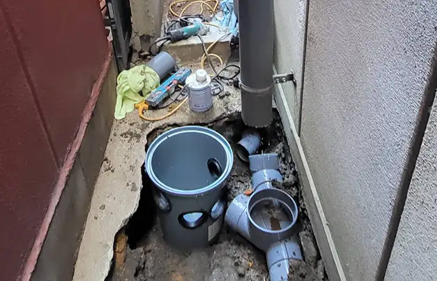 長浜市湖北町の沈下した汚水桝交換と排水修理施工事例写真