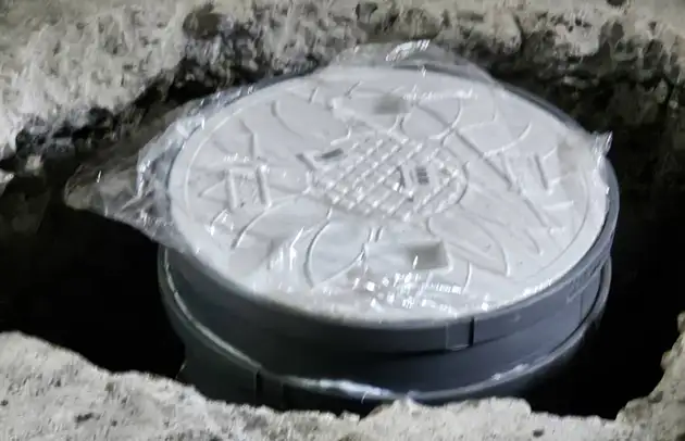 豊郷町沢の沈下した汚水桝交換と排水不良修理施工事例写真