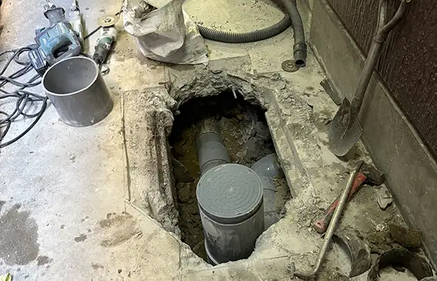 野洲市北の沈下した汚水桝交換と排水不良修理施工事例写真
