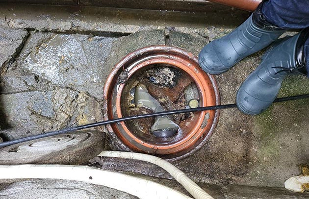 草津市の排水管高圧洗浄の行う当社施工事例写真