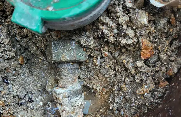 東近江市五個荘の屋外埋設管の漏水調査とピンポイント修理施工事例写真