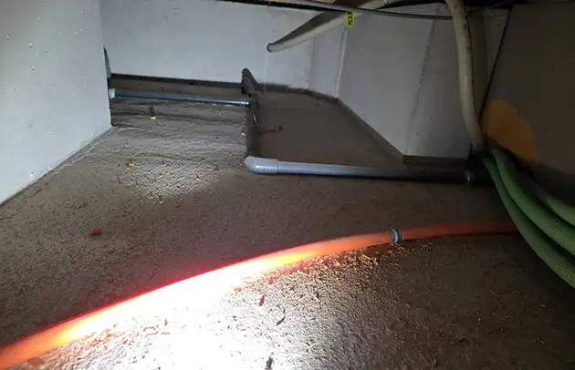 彦根市稲部町の床下漏水による給水管引き直し工事施工事例写真