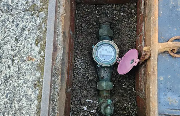 日野町松尾の検針指摘による漏水調査と原因特定施工事例写真