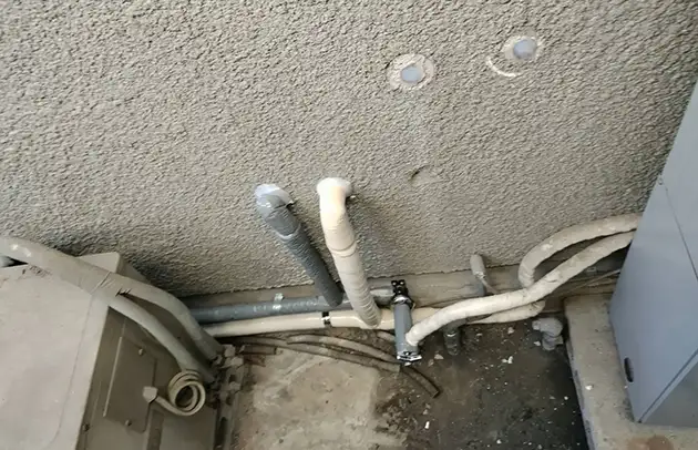 湖南市菩提寺の凍結破裂による給水管緊急修理対応施工事例写真