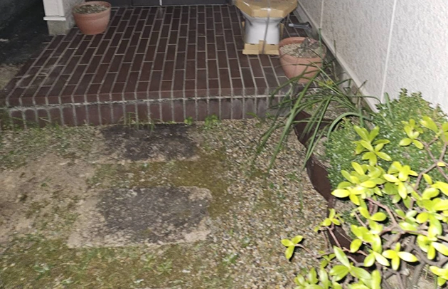 草津市追分の地面のにじみ出しから特定した漏水調査施工事例写真