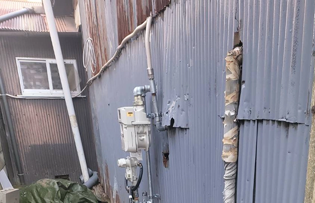 近江八幡市凍結後水がにじむ屋外給水管修理の施工事例写真