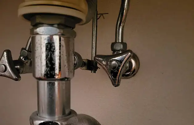 彦根市高宮町の洗面排水トラップの水漏れ施工事例写真