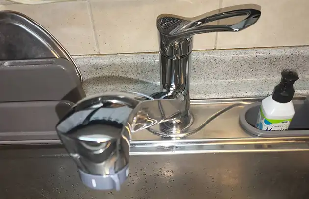 守山市水保町のキッチン蛇口吐水口の水漏れ施工事例写真