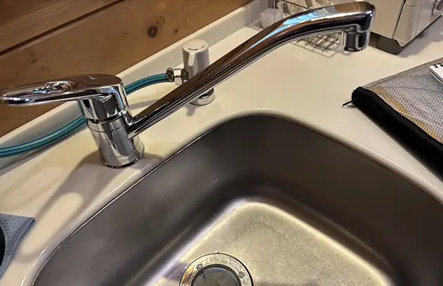 長浜市平方町のキッチン吐水口パッキン劣化の水漏れ施工事例写真