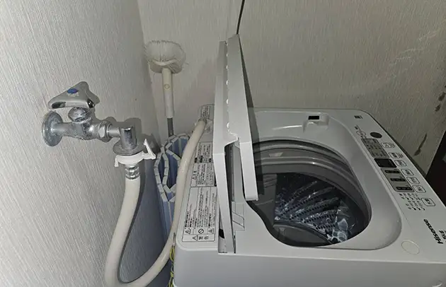 野洲市北の洗濯機ホースかしめ部の水漏れ施工事例写真