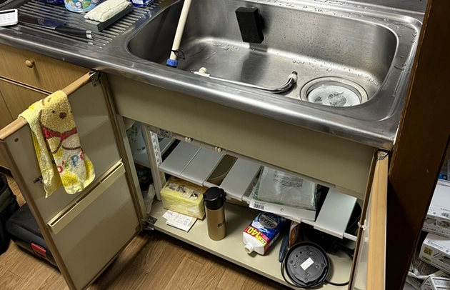 甲賀市のキッチンシンク下水漏れ修理施工事例写真