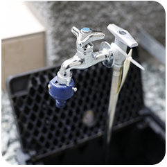 外水道の蛇口写真