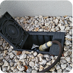 散水栓ボックス内蛇口写真