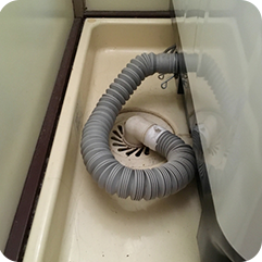 洗濯機排水ホース写真
